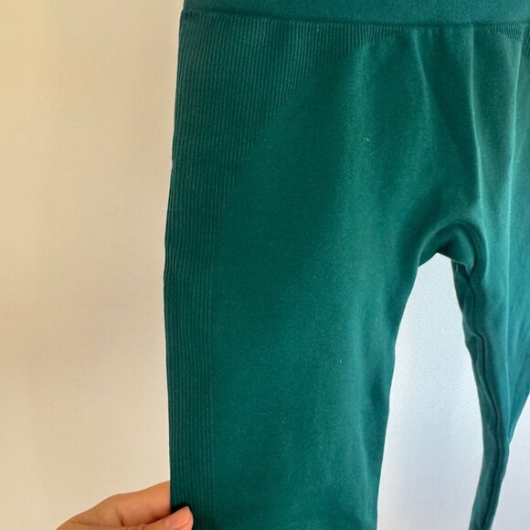 Activewear Forest green set - Picture 3 of 3